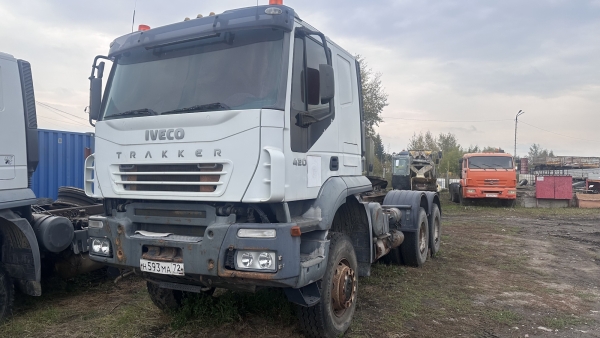 IVECO TRAKKER-AT720T42WTH