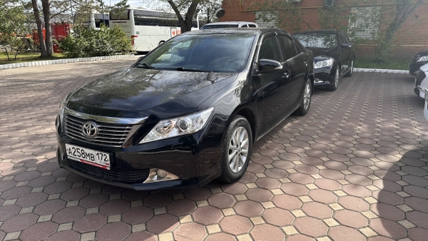 Тойота Камри